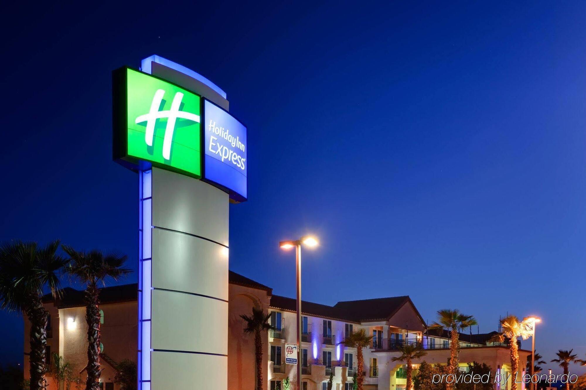 Holiday Inn Express Calexico, An Ihg Hotel Экстерьер фото